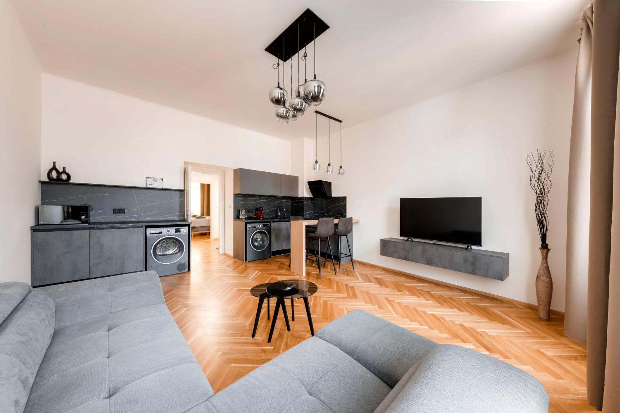 New Town Oases Apartment Прага Экстерьер фото